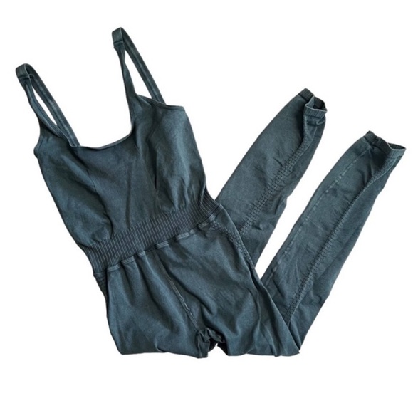 Free People Good Karma Onesie: Shark Size Medium/Large. NWOT. - Picture 6 of 7